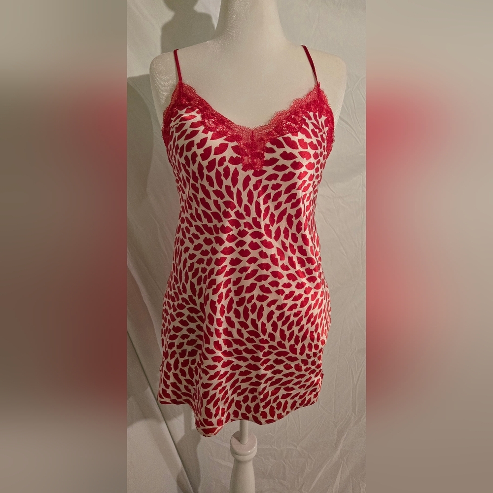 Victoria's Secret Red & White Kisses Satin Lace-Trim Chemise